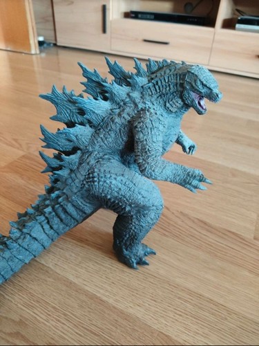 Plus godzilla 2021 - x-plus,