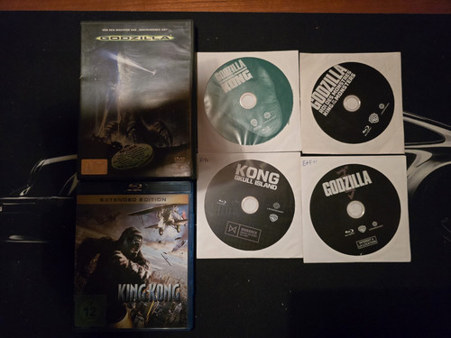 Godzilla king kong - &,